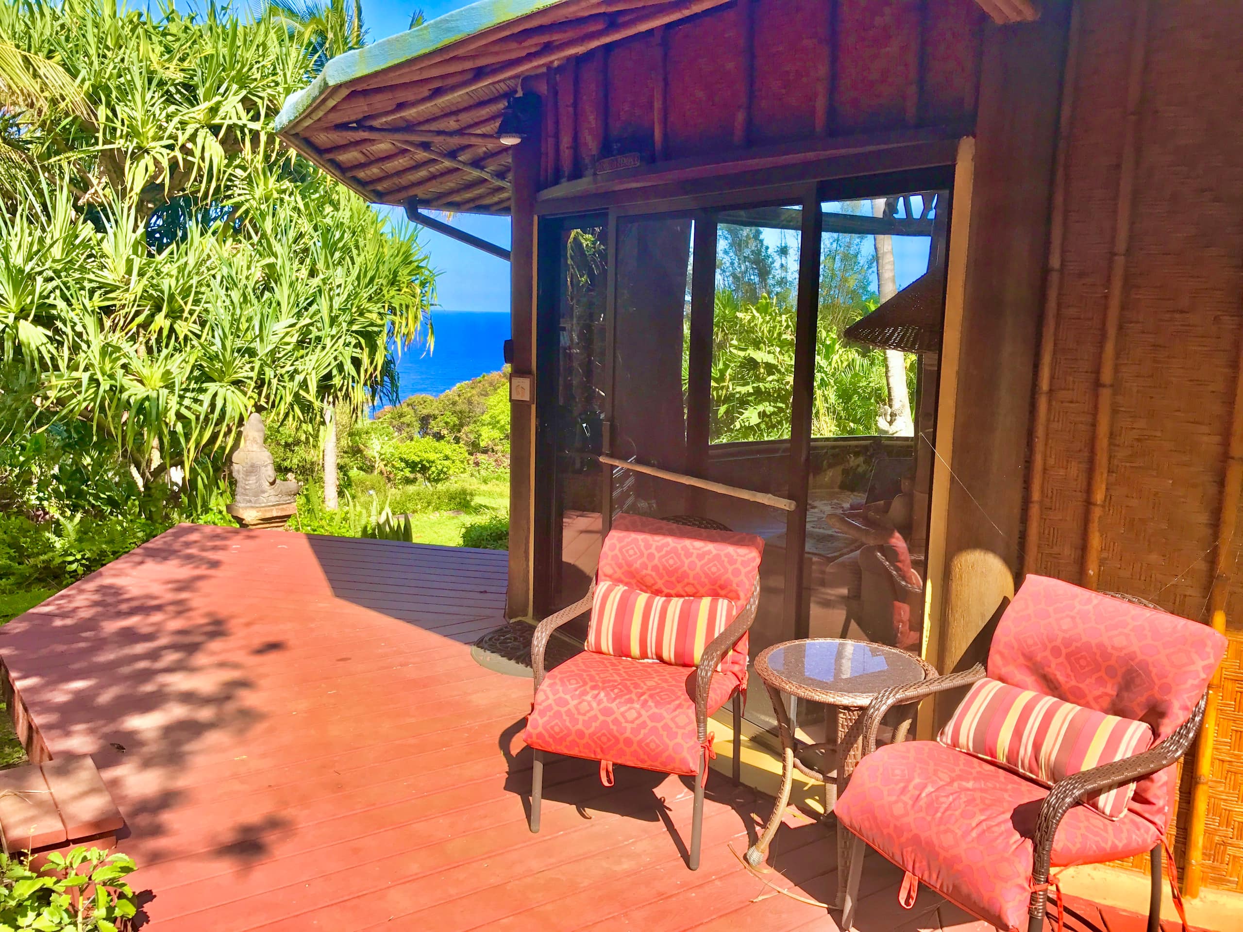 Honeymoon Haven: Ocean Vista & Bamboo Temple Bliss - Photo 10