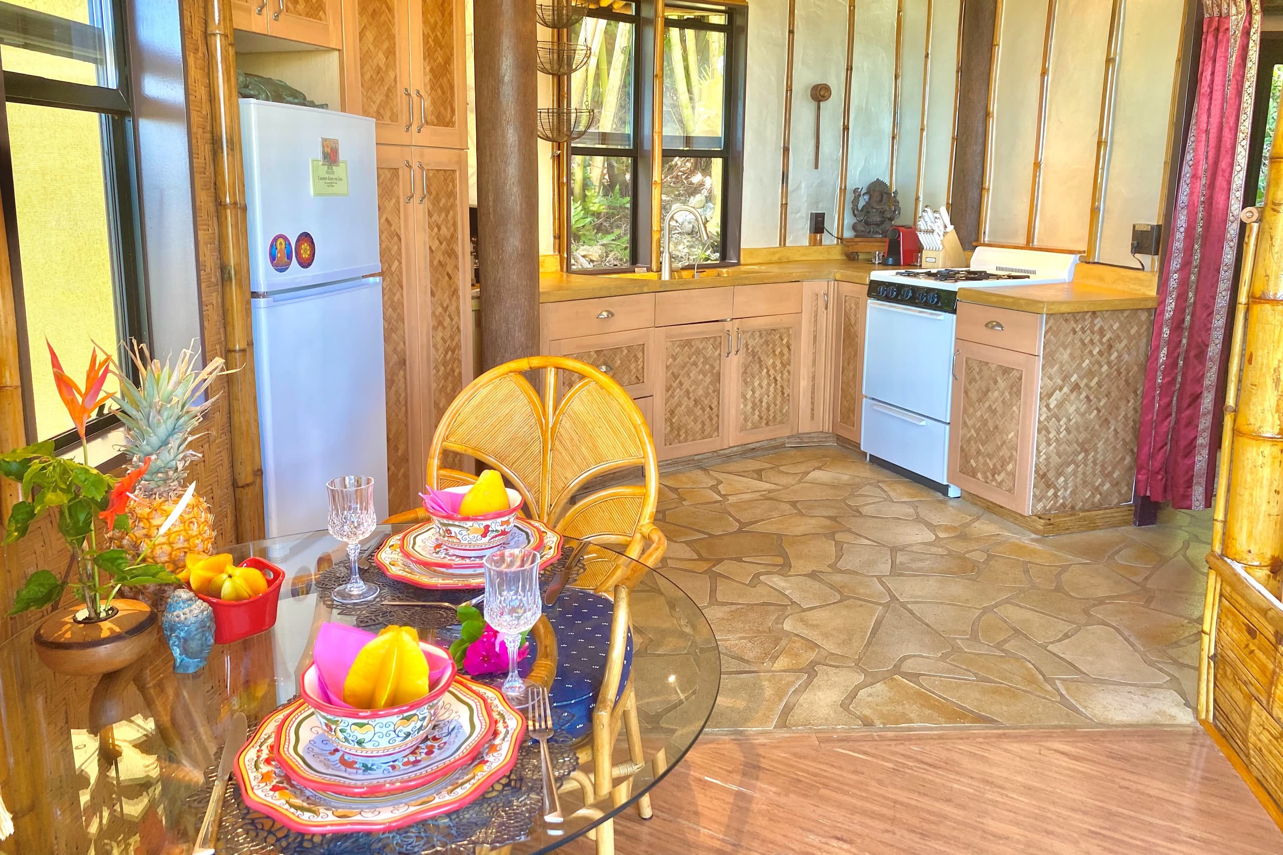 Honeymoon Haven: Ocean Vista & Bamboo Temple Bliss - Photo 11