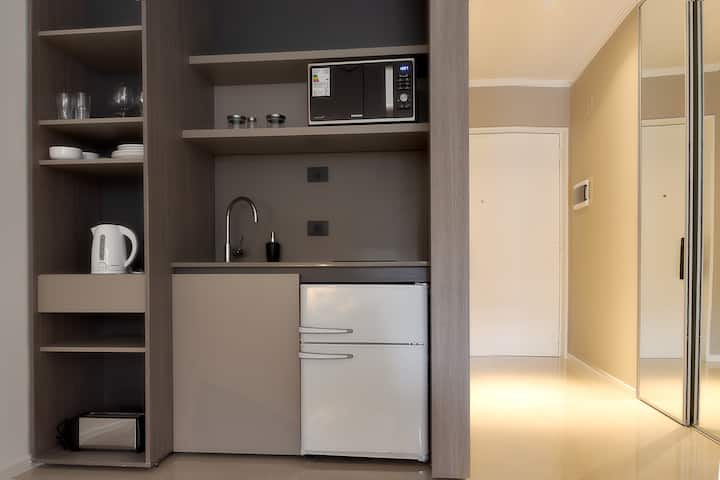 Vive Una Escapada Perfecta A Ba En Deco Armani - Argentine