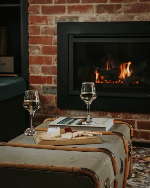 Successful Airbnb property: Luxury Heritage Retreat | Fireplace & Outdoor Bath in Sandy Bay