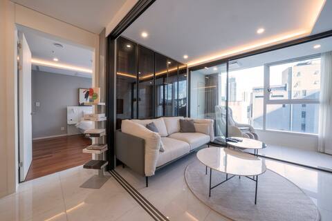 [UH FLAT_Seocho]#1B-1-002#Flat Triple