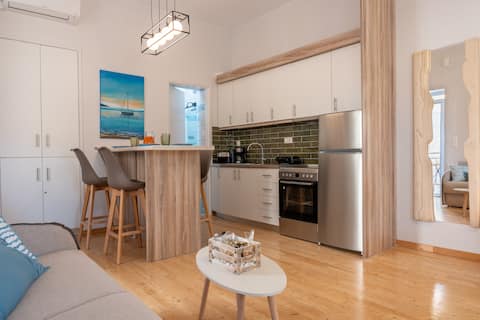 Popular Airbnb listing: Rompakis Beach Apartment3 in δήμος πύλου νέστορος
