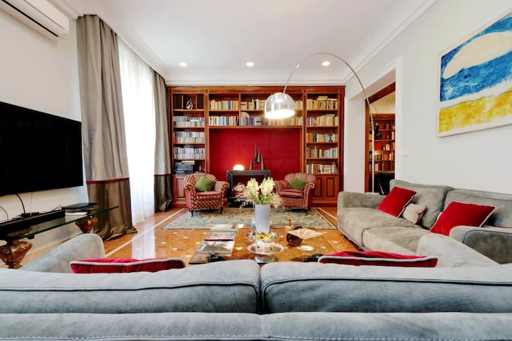 Prestigious Apartment Coppedé District