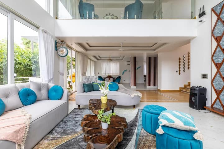 Living room image 1