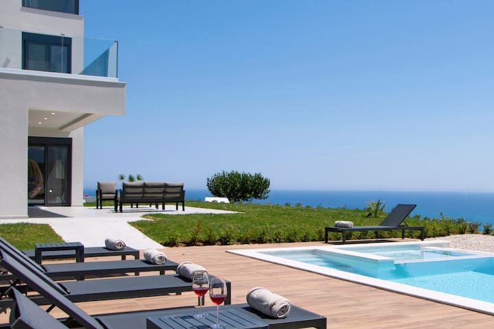 Lux Villa 107 with Private Pool & Panoramic View 2