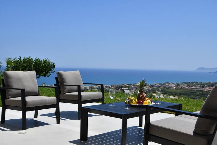 Lux Villa 107 with Private Pool & Panoramic View 2 gallery image 3