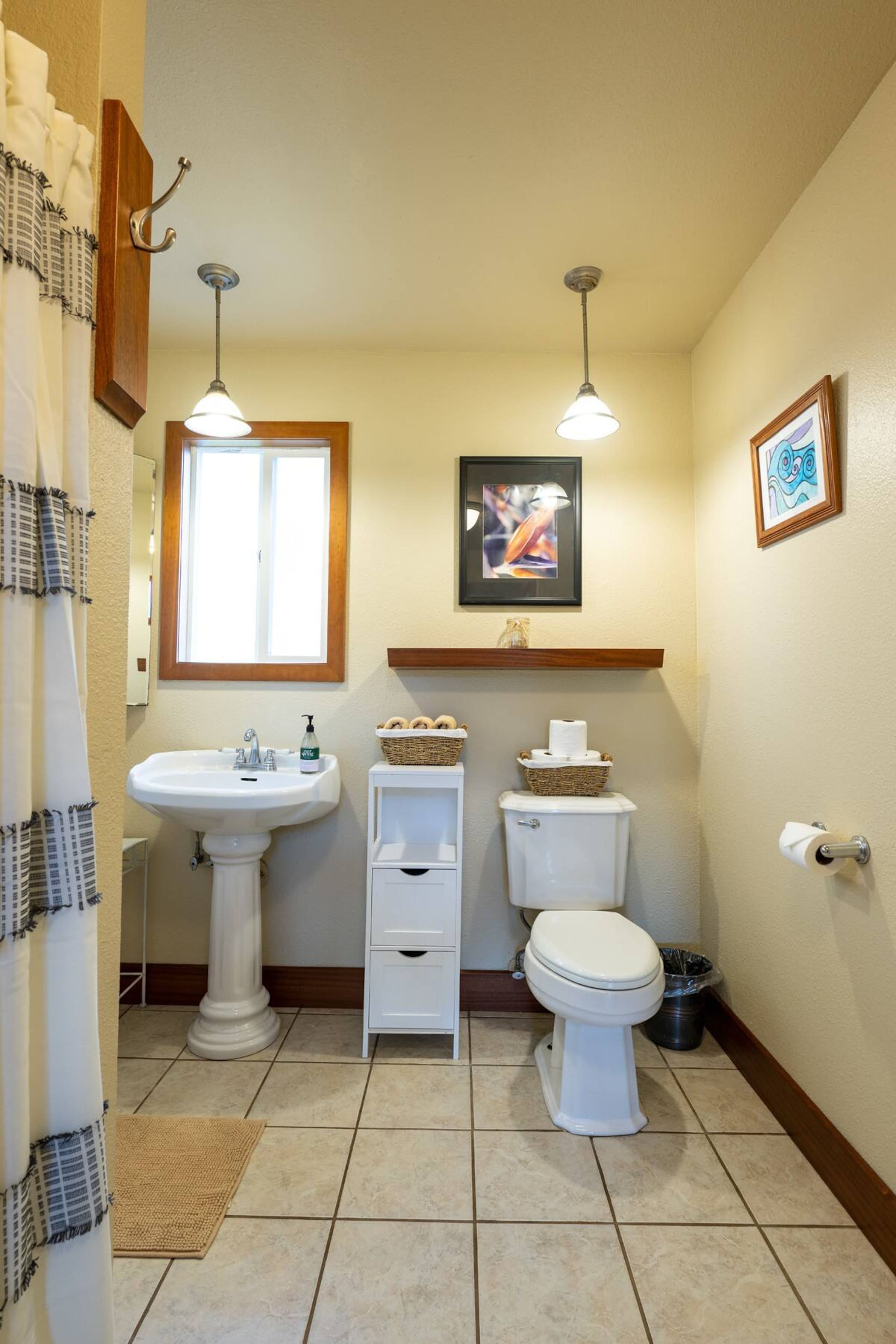 Home in Haiku-Pauwela · ★4.95 · 1 bedroom · 1 bed · 1 private bath - Image 5