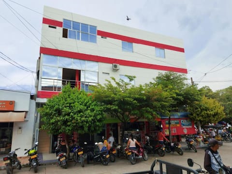 Hotel London with Parking