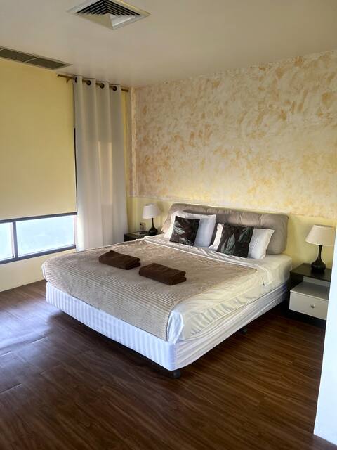 Centerpoint King VIP Room