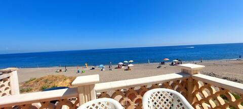 Apartment by the sea
