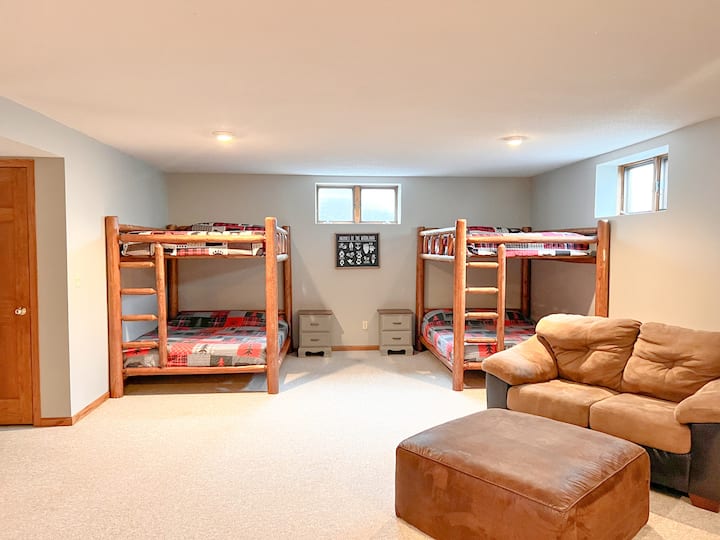 Სარდაფი ორსართულიანი ოთახი
