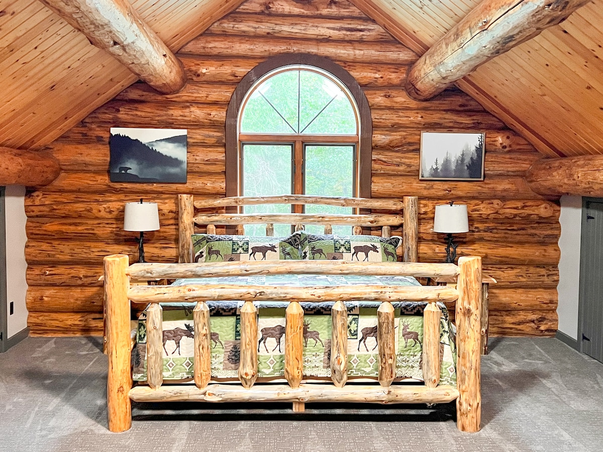 Dhomë gjumi loft
Krevat dopio "king