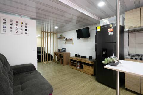 Top Airbnb: Private Studio, 15min to DT with ultra Wi-Fi in San Cristóbal
