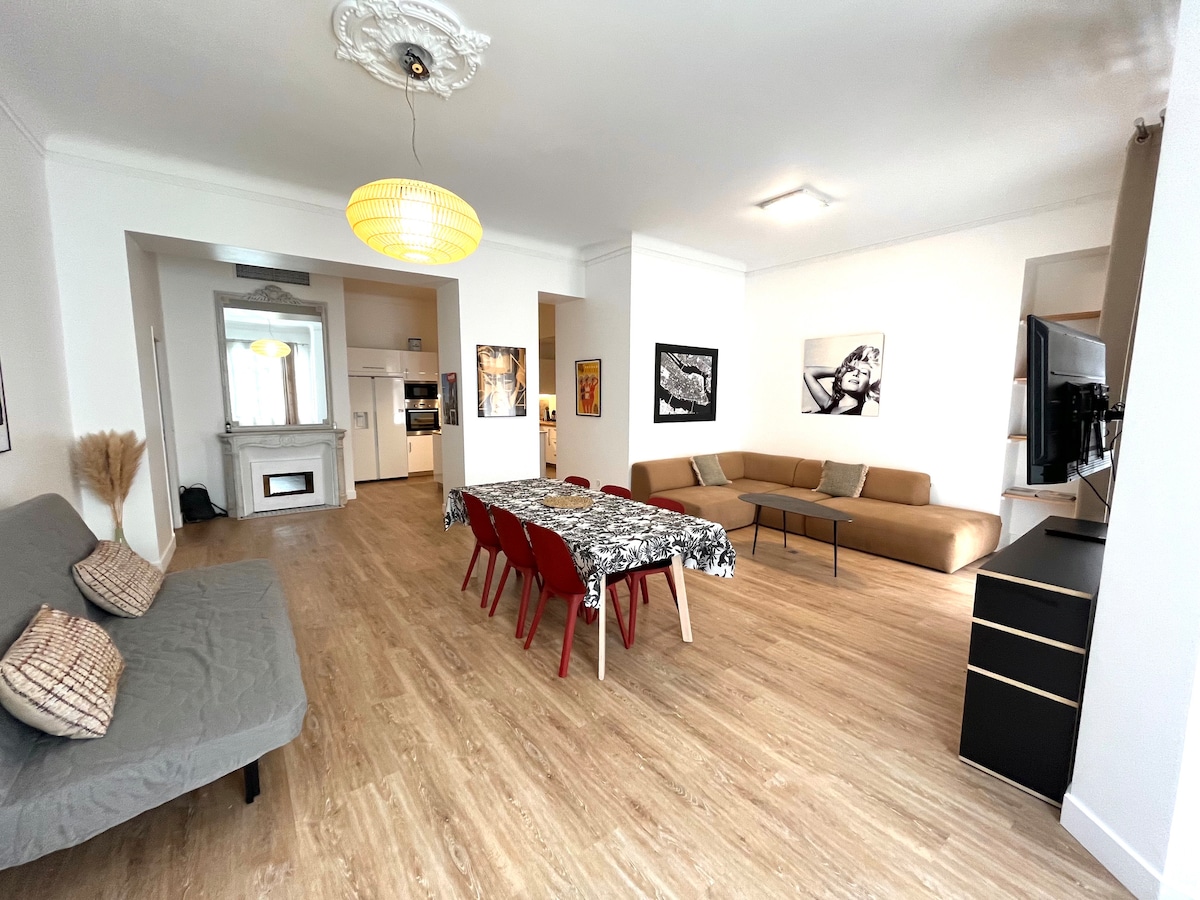 Top Airbnb: Large Haussmann Golden Square in Jean Médecin