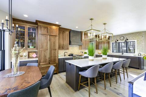 Newly Renovated 4 Bedroom Home