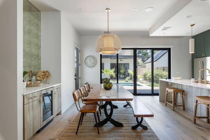 Villa Hermosa – East Austin Oasis | Pool/Hot Tub gallery image 5