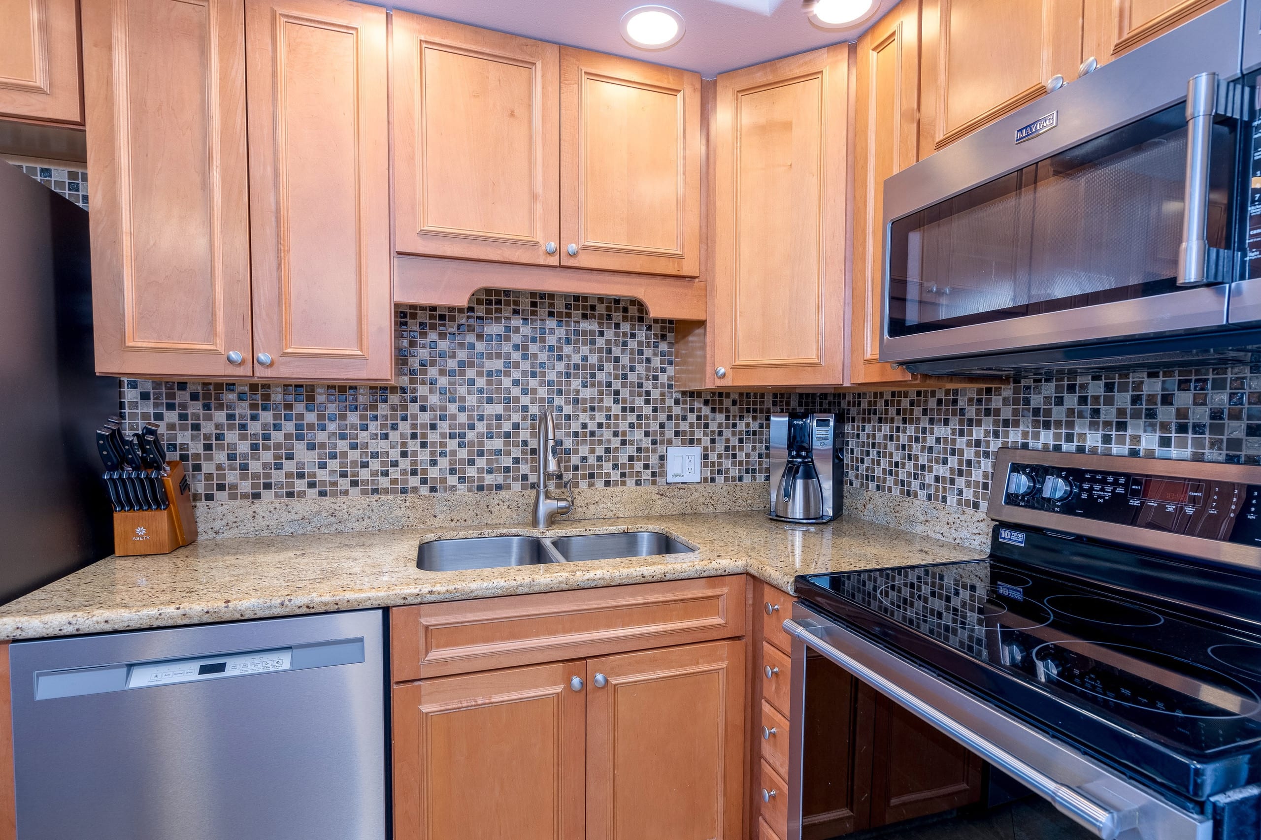Condo in Kihei · ★4.97 · 2 bedrooms · 2 beds · 2 baths - Image 6