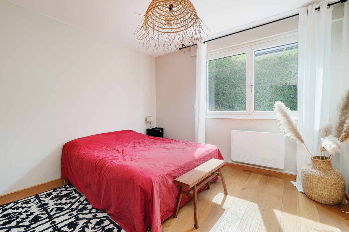 Beachfront Luxury Villa 5