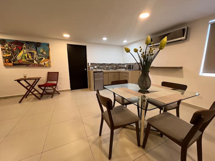 Spacious! central and cozy.(3) Houses for Rent in San Pedro Garza