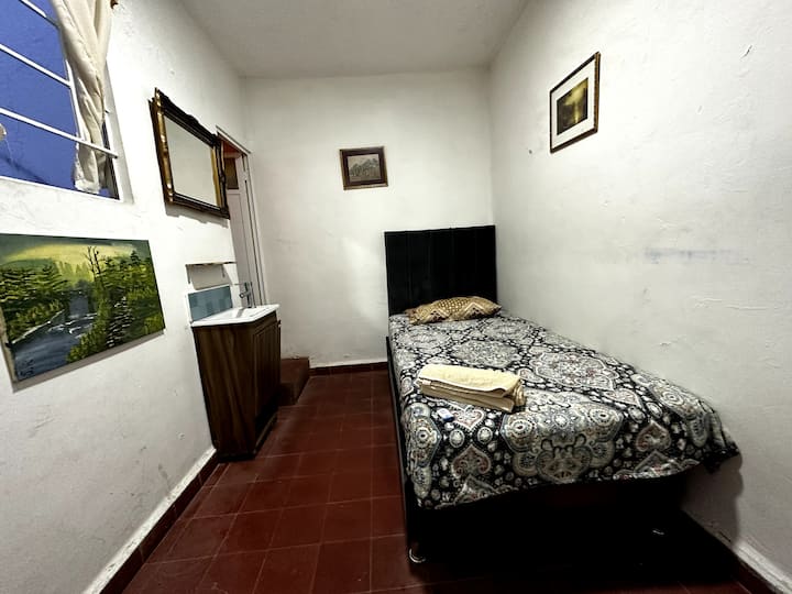Small room with its bathroom Houses for Rent in Mexico City, Ciudad