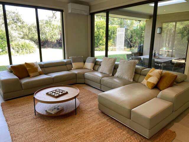 Villa Biarritz retreat in Blairgowrie (Spa-Sauna) gallery image 4