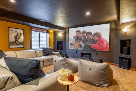 Ski Park City- Sleeps 18, Theater Room, Hot Tub