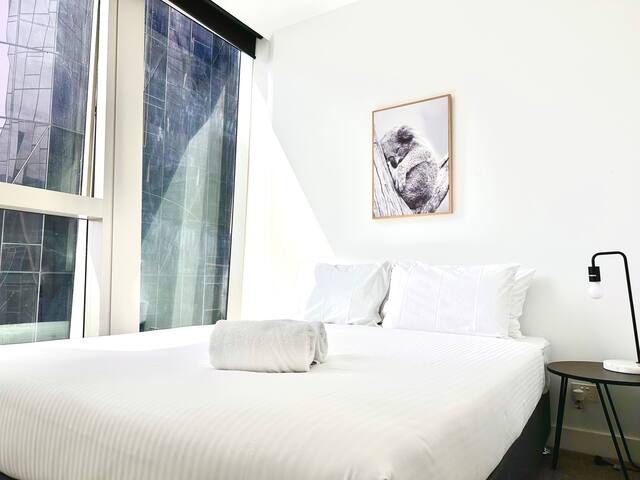 Sky line modern 3B2B @WSP with pool gallery image 5