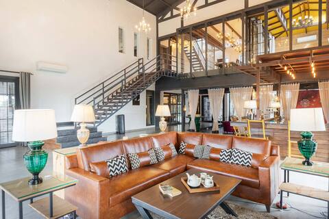 Stay Vista at The Barn House w/ Indoor Pool, Lawn