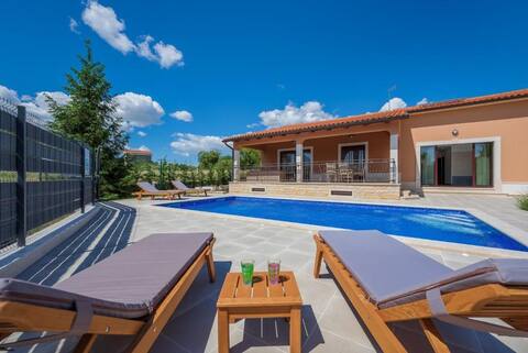 Villa Luna