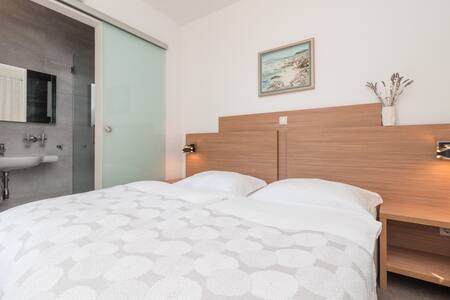 Rental #33782