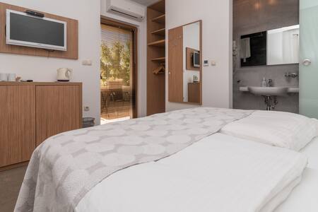 Rental #33782