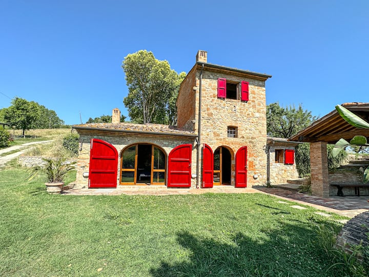 Italian Rural Stonehouse Campo Alle Lucciole: Entire Tuscan Stonehouse - Villas for Rent in ...
