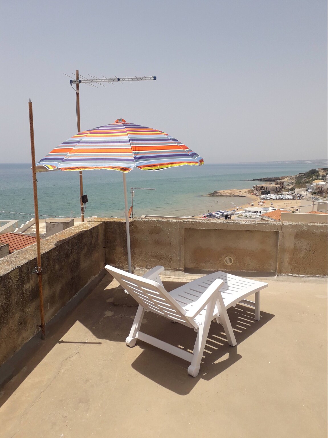 Villa just steps from the sea Houses for Rent in Cava D'aliga, Sicily