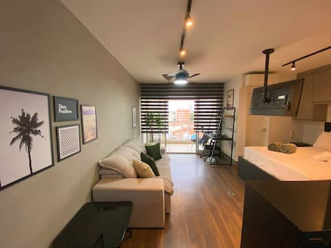 100m from Bosque-Centro-Cambuí (H. Office, Swimming pool)