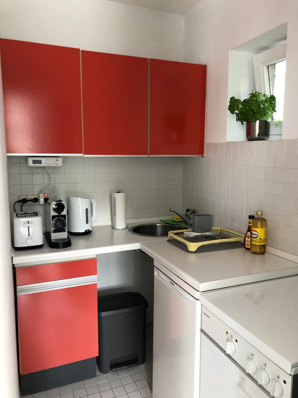 Top Airbnb: Renovation until May - 1-room apartment in Plön in Plön