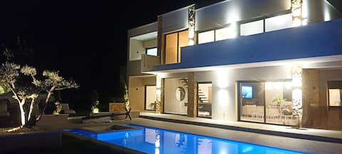 Beautiful contemporary house