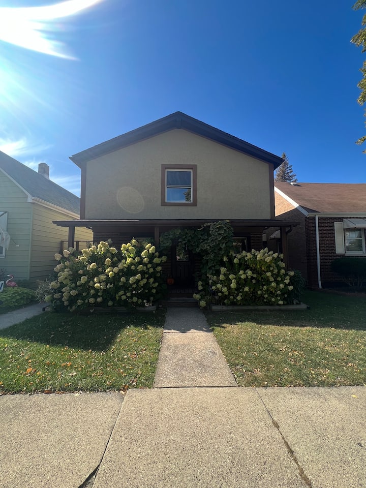 Chicago Home Near Midway Airport Houses for Rent in Chicago, Illinois