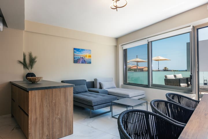 Isla Villas & Suites (Saturn)