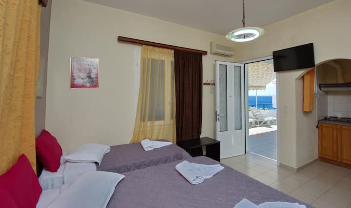 Studio With Sea View- Grapevine - Alonnisos