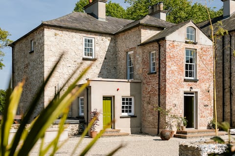 Lagom | Collective 𓆟  Stay, Dine, Celebrate