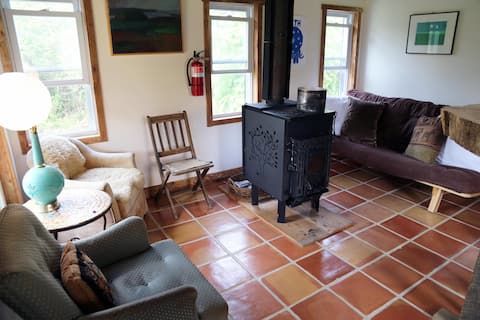 Top Airbnb: Creekside Cabin in Western Southern Tier Rural