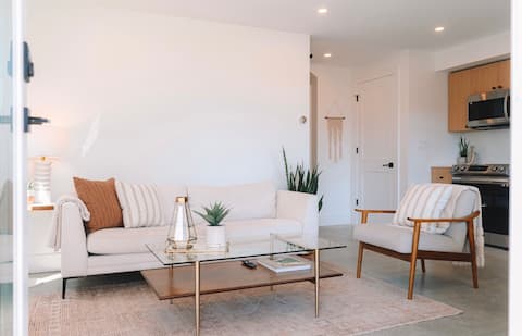 Successful Airbnb property: Coastal Suite Retreat in North Vancouver City