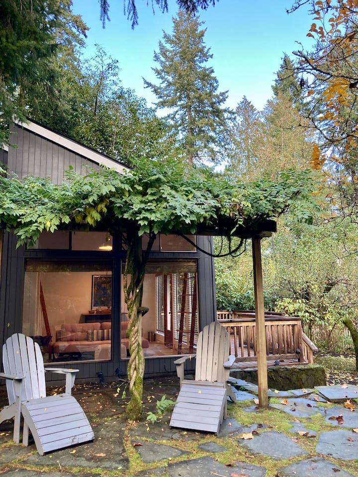 Rose Cottage - Poulsbo, WA