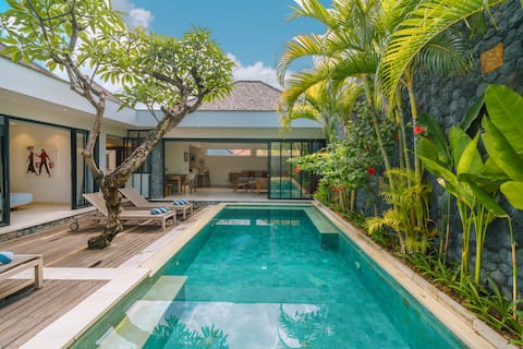 Modern 2BR Villa w/ Pool in Seminyak !