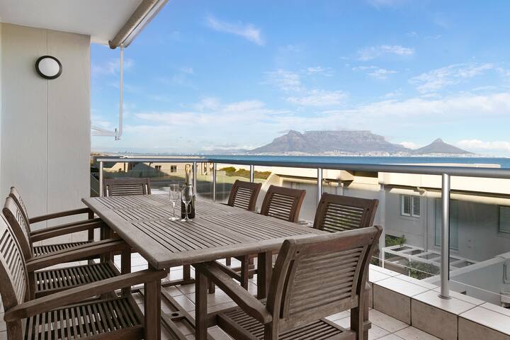 Sea + Table Mountain Views at Dolphin Beach gallery image 3