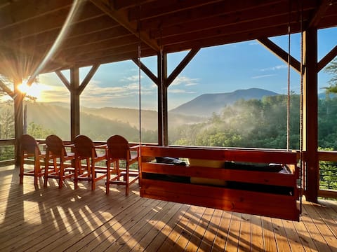 HGTV featured! Lakefront AND Mountain View