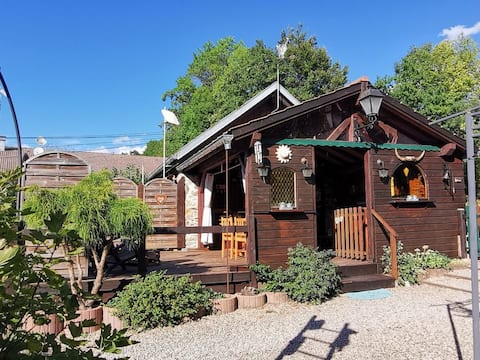 Propriété Airbnb réussie: Charming little cottage à Anould