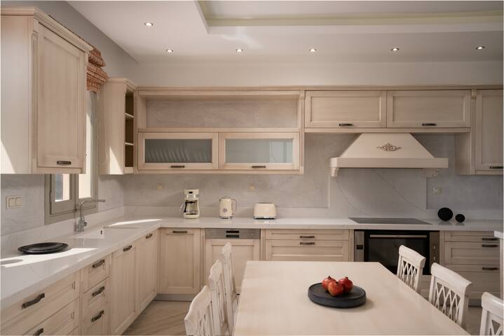 Southwest Villa gallery image 2