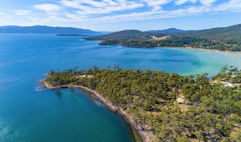 Absolute water front home “Salty Seas” gallery image 4