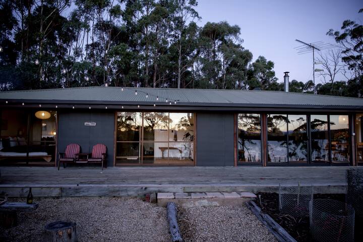 Absolute water front home “Salty Seas” gallery image 3